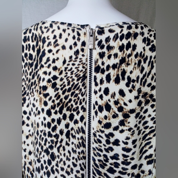 LDT L/S Leopard Print Dress - Picture 4 of 7